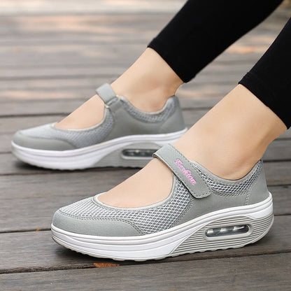 Buty ortopedyczne dla kobiet – idealne na spacery i codzienne chodzenie!