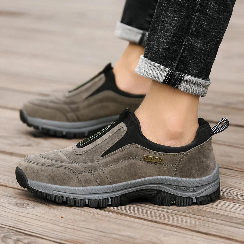 Outdoorowe buty ortopedyczne poprawiające równowagę oraz wspierające zdrowie kręgosłupa i stawów seniorów, odpowiednie dla kobiet i mężczyzn